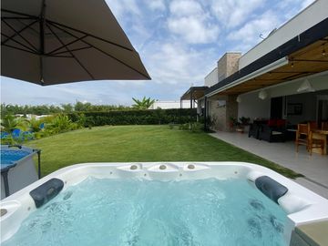 EXCELENTE CASA DE CAMPO SECTOR CLUB CAMPESTRE