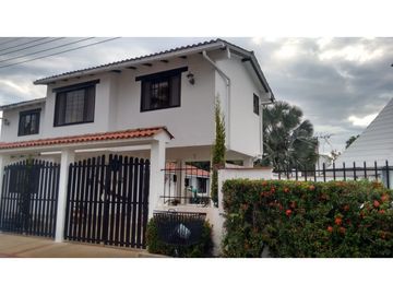 Venta o Arriendo casa Conjunto Campestre Heliopolis, Melgar