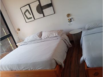 VENTA DE CABAÑA EN EL PEÑOL EN EXCLUSIVA UNIDAD CERRADA