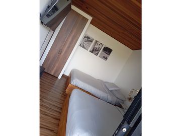VENTA DE CABAÑA EN EL PEÑOL EN EXCLUSIVA UNIDAD CERRADA