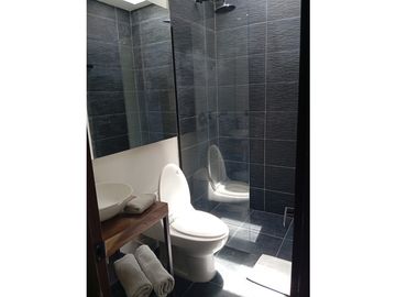 VENTA DE CABAÑA EN EL PEÑOL EN EXCLUSIVA UNIDAD CERRADA