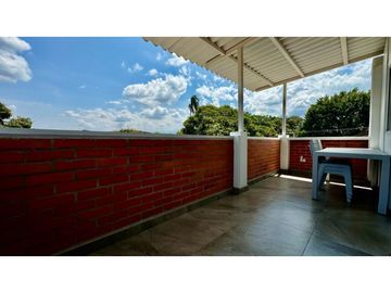 Casa remodelada amoblada en venta permuta Barrio Parque Lineal Palmira