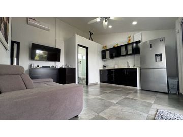 Casa remodelada amoblada en venta permuta Barrio Parque Lineal Palmira