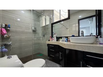 Casa remodelada amoblada en venta permuta Barrio Parque Lineal Palmira