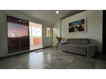 Casa remodelada amoblada en venta permuta Barrio Parque Lineal Palmira