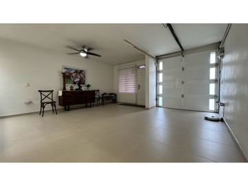Casa remodelada amoblada en venta permuta Barrio Parque Lineal Palmira