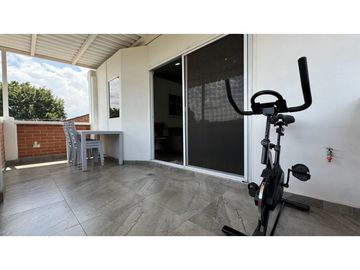 Casa remodelada amoblada en venta permuta Barrio Parque Lineal Palmira