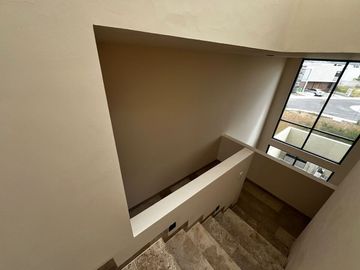 Casa en Venta en Valle de Juriquilla, Diseño de Autor, Doble Altura, Roof Garden