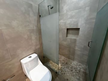 Casa en Venta en Valle de Juriquilla, Diseño de Autor, Doble Altura, Roof Garden