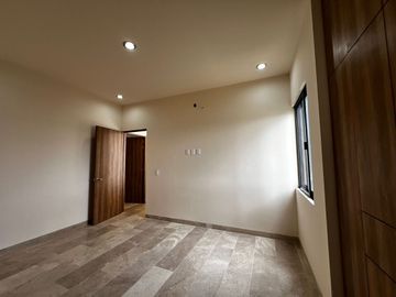 Casa en Venta en Valle de Juriquilla, Diseño de Autor, Doble Altura, Roof Garden