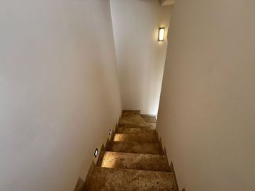 Casa en Venta en Valle de Juriquilla, Diseño de Autor, Doble Altura, Roof Garden