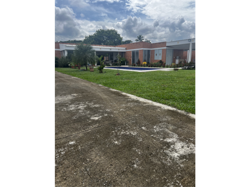 VENTA DE ESPECTACULAR CASA CAMPESTRE EN ROZO VALLE DEL CAUCA