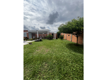 VENTA DE ESPECTACULAR CASA CAMPESTRE EN ROZO VALLE DEL CAUCA