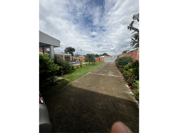 VENTA DE ESPECTACULAR CASA CAMPESTRE EN ROZO VALLE DEL CAUCA