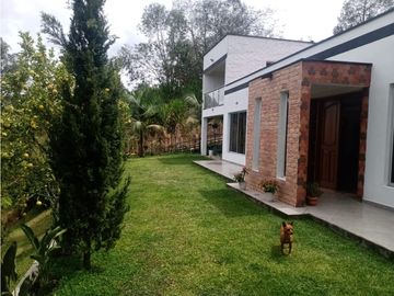 Casa en Venta en El Carmen de Viboral sector Camargo