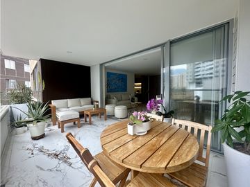 Venta de Apartamento en Envigado Loma de Los Mesa