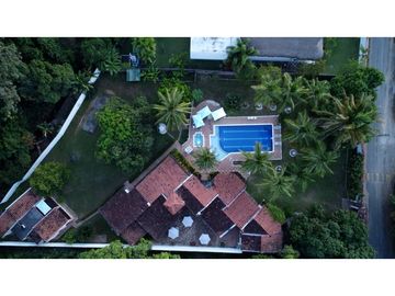 PREDIO HOTEL FAMILIAR DE VACACIONES EL MIRADOR VIA MELGAR GIRARDOT