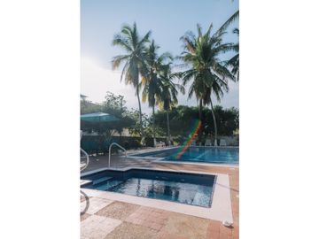 PREDIO HOTEL FAMILIAR DE VACACIONES EL MIRADOR VIA MELGAR GIRARDOT