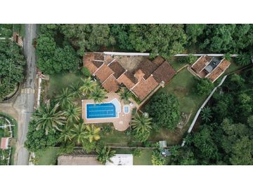 PREDIO HOTEL FAMILIAR DE VACACIONES EL MIRADOR VIA MELGAR GIRARDOT