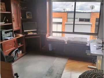 PARA VENTA CASA DE 146 M2 + 26 M2 JARDIN INTERIOR..JA