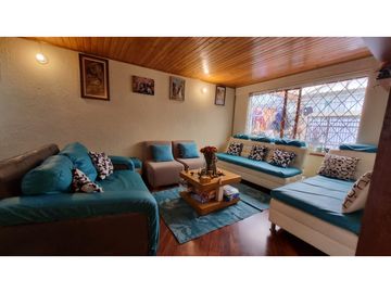 SE VENDE CASA VILLA DEL PRADO