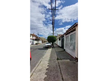 SE VENDE CASA VILLA DEL PRADO