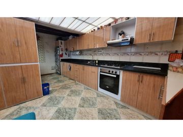 SE VENDE CASA VILLA DEL PRADO