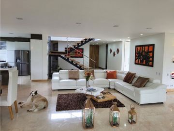 VENDO CASA ALTO PALMAS