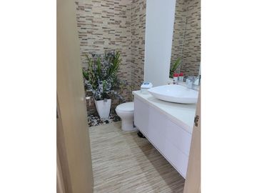 VENDO CASA ALTO PALMAS
