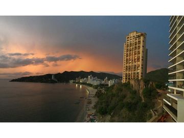 Apartamento Remodelado Vista al Mar con permiso turístico 005R