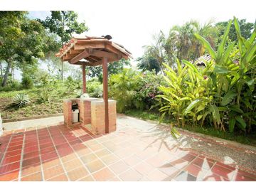 Venta casa campestre Urb. Los campanos de 2 niveles en Turbaco