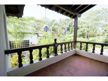 Venta casa campestre Urb. Los campanos de 2 niveles en Turbaco