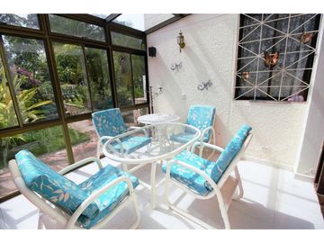 Venta casa campestre Urb. Los campanos de 2 niveles en Turbaco