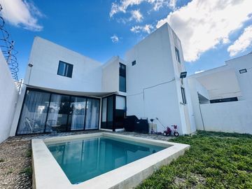 Casa en Venta en Residencial Aleza, Conkal