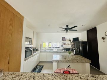 Casa en Venta en Residencial Aleza, Conkal