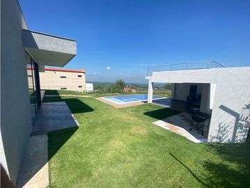 Finca en parcelación cerrada en venta Santa Elena El Cerrito Valle