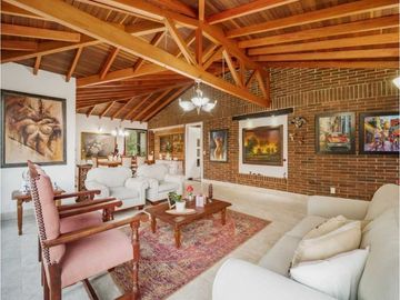 Encantadora Casa Campestre en Alto del Escobero, Retiro