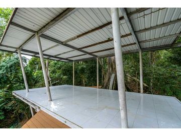 Casa nueva en Lago Calima Condominio La Irlanda