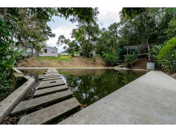 Casa nueva en Lago Calima Condominio La Irlanda