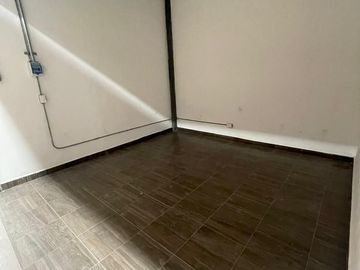 Local Multicomercial Grande de 41 m2 en Venta, Mercahorro Col. Chapala