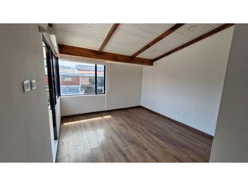 ARRIENDO CASA EN LAS VILLAS