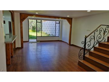 ARRIENDO CASA EN LAS VILLAS