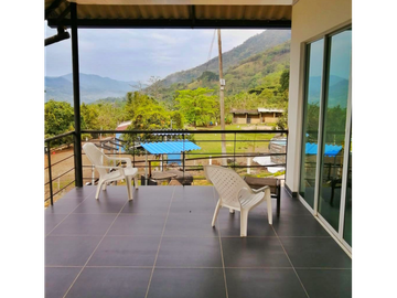 Maat vende finca en La Magdalena-Villeta 112.512m2 $1.200Millones