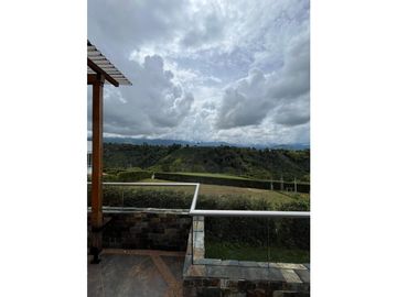 VENTA DE CASA CAMPESTRE EN CONDOMINIO ZONA EL  CAIMO