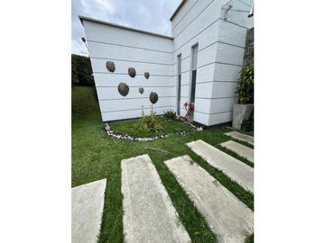 VENTA DE CASA CAMPESTRE EN CONDOMINIO ZONA EL  CAIMO