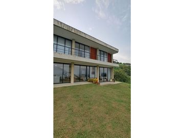 Casa campestre en parcelación cerrada en venta Yumbo Valle Colombia