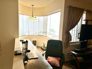 CASA EN VENTA CUMBRES 5° SECTOR  ¡¡OPORTUNIDAD !!
