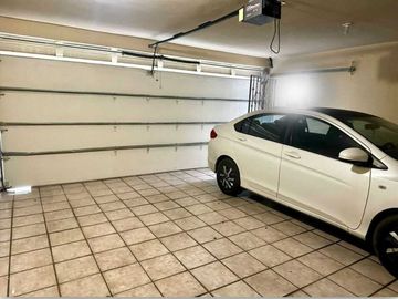 CASA EN VENTA CUMBRES 5° SECTOR  ¡¡OPORTUNIDAD !!