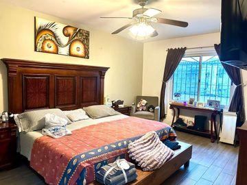 CASA EN VENTA CUMBRES 5° SECTOR  ¡¡OPORTUNIDAD !!