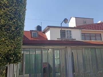 CASA EN VENTA VALLE DORADO, TLALNEPANTLA